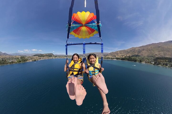 Wanaka Parasailing - Photo 1 of 4